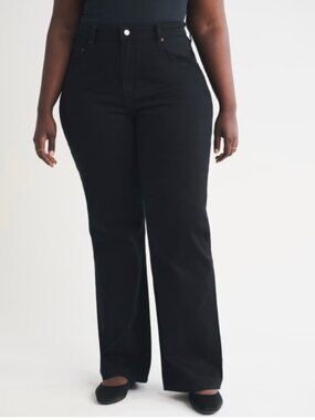 NWOT Abercrombie & Fitch Curve Love 90s Relaxed Jean High Rise Black